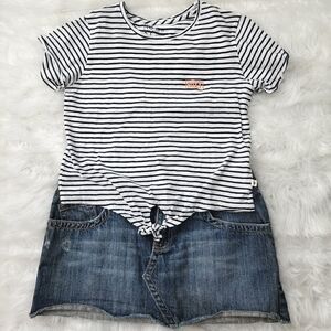 ROXY TEE SHIRT AND JEAN SKIRT SIZE SMALL AND 11